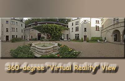 360-degree view of the Château Chissay Courtyard (David's France Gallery)
