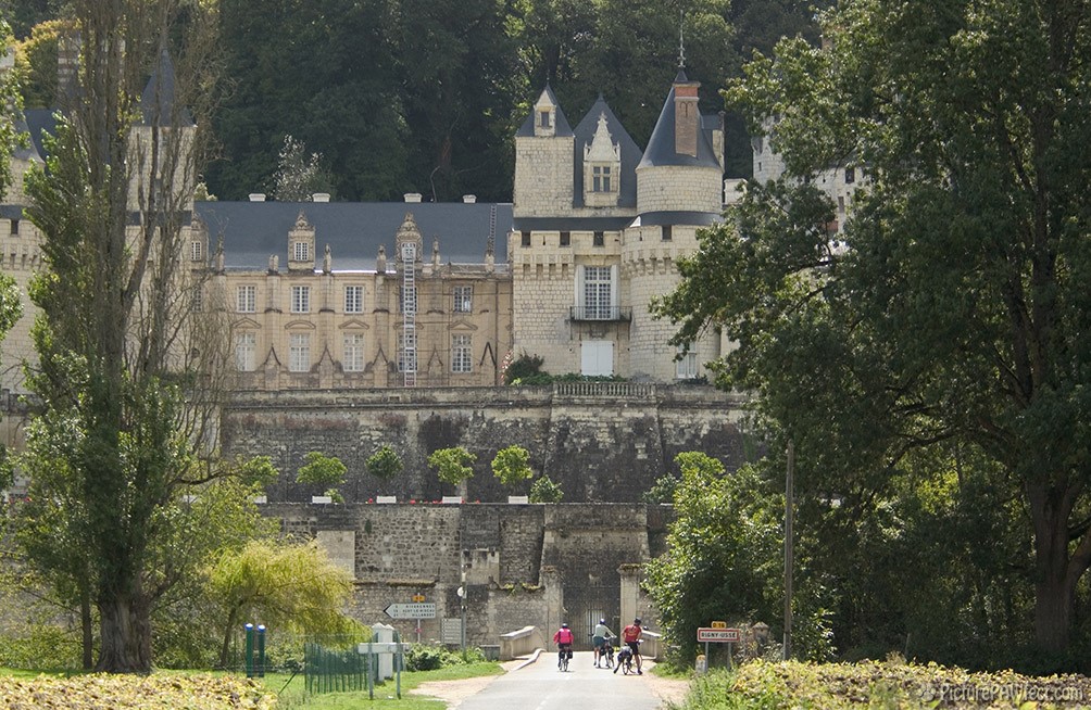 Sleeping Beauty's Castle (Uss) (David's France Gallery)