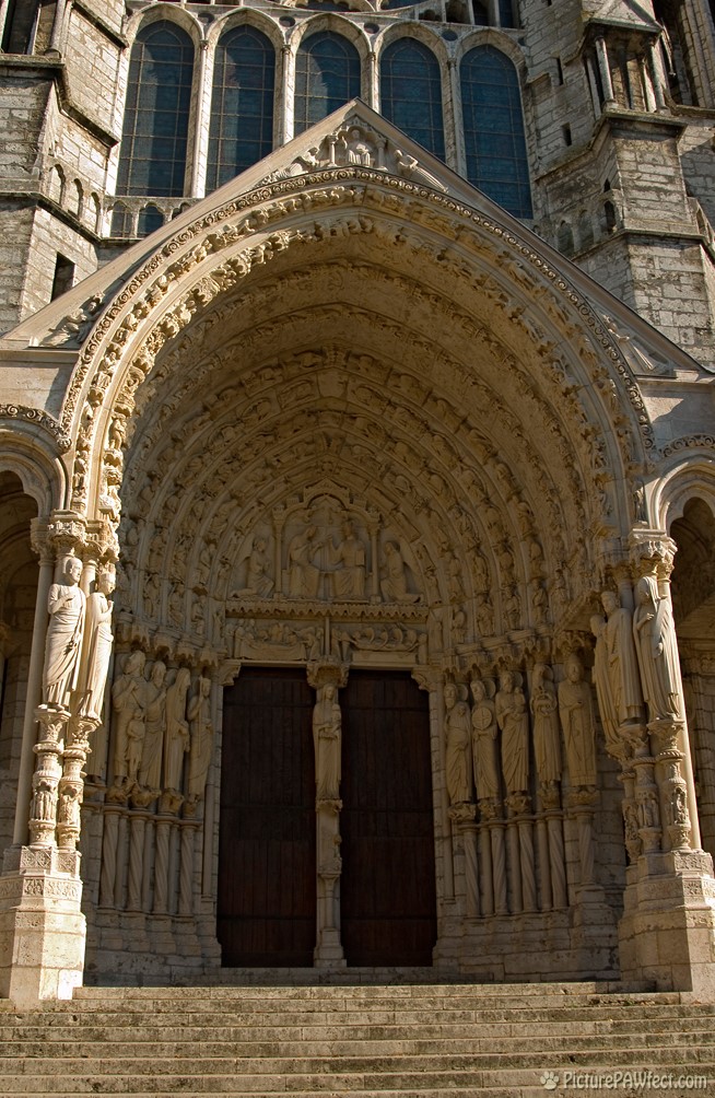 Tympanium, left door of Chartres Cathedral (David's France Gallery) {Chartres Cathedral}
